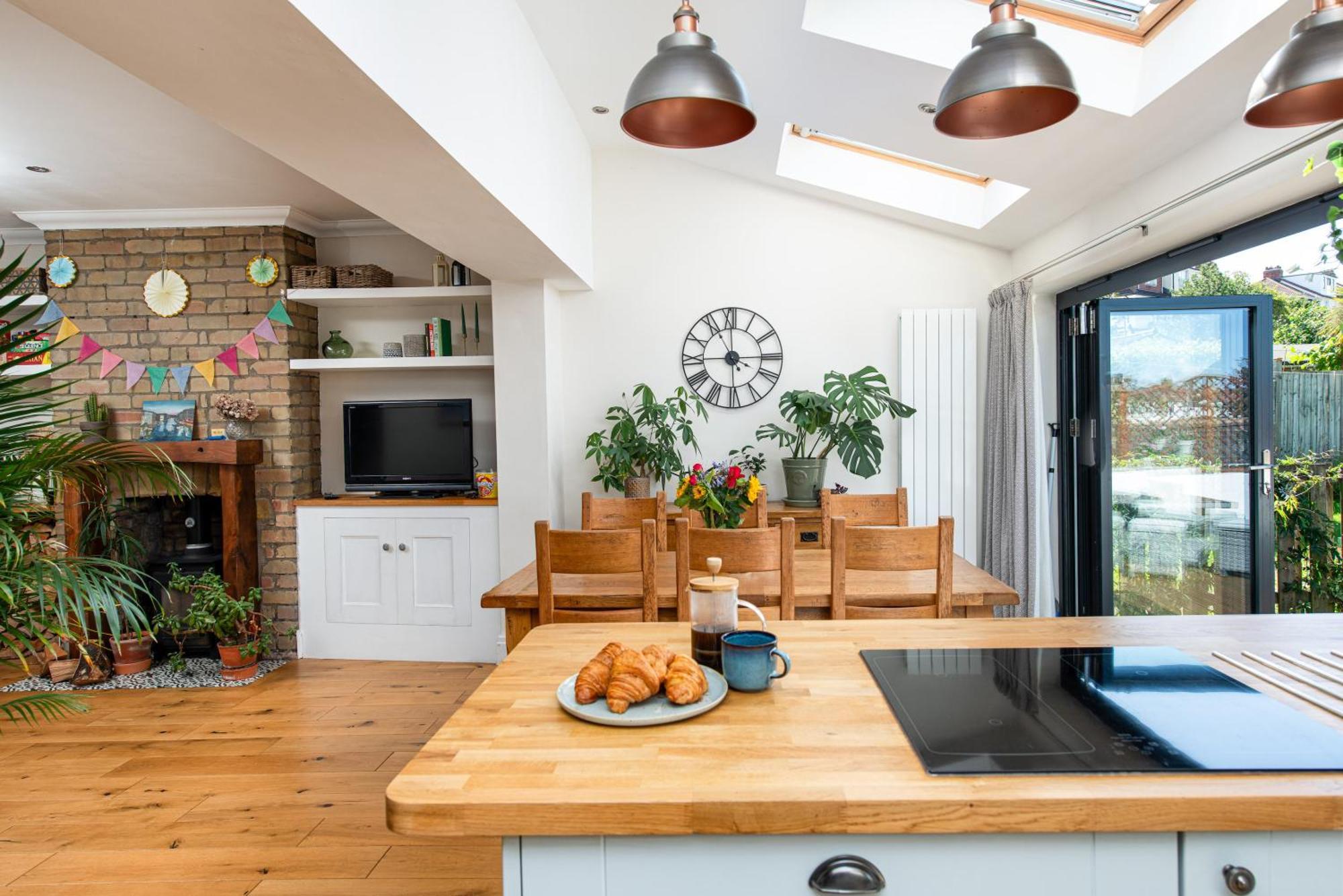 Charming Family Home With Stoves, Garden & Parking Bristol Esterno foto