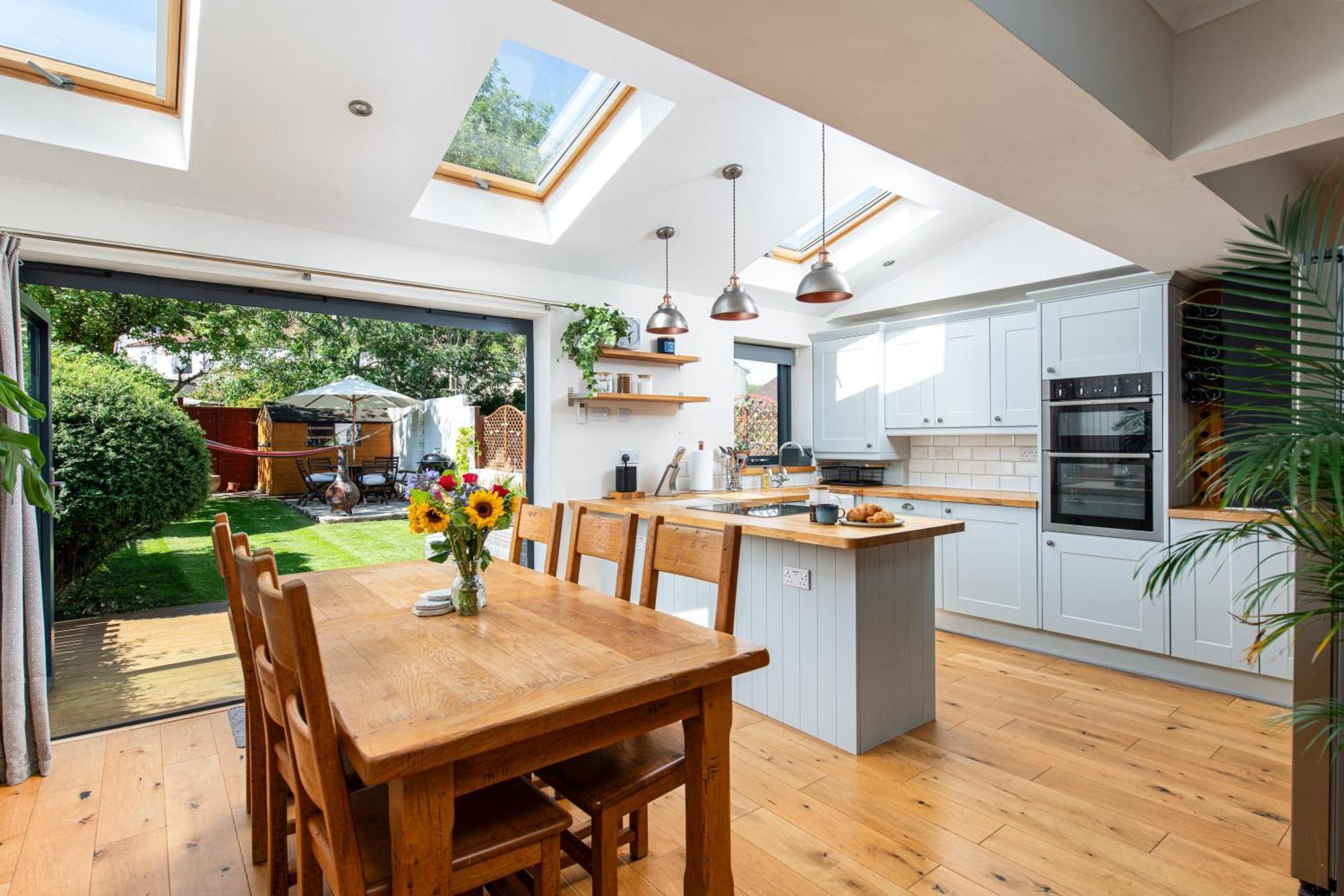 Charming Family Home With Stoves, Garden & Parking Bristol Esterno foto